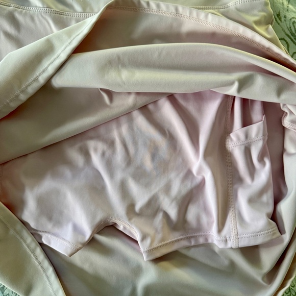 Authentic Alo Alosoft Courtside Tennis Dress Ballet Pink M NWOT - Picture 5 of 5